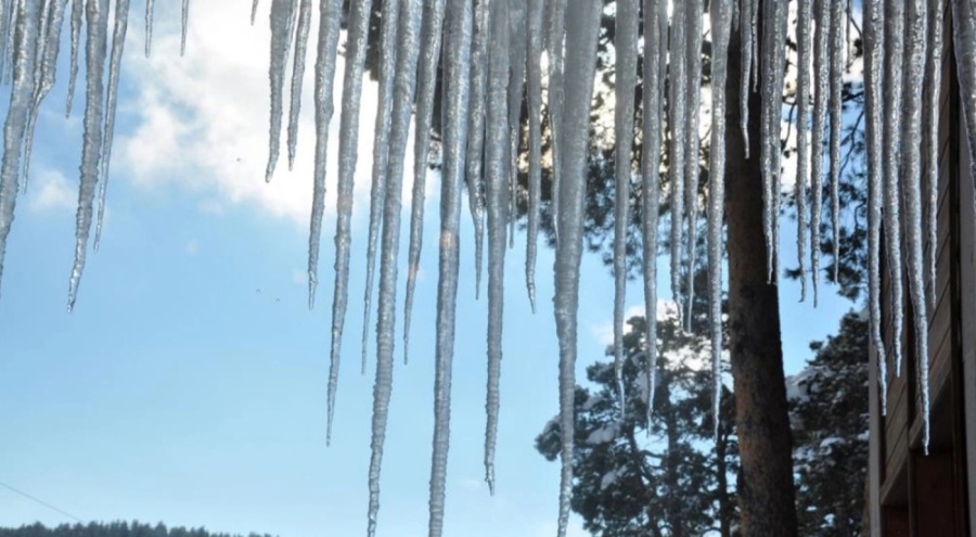 Kars'ta termometreler eksi 21 dereceyi gösterdi