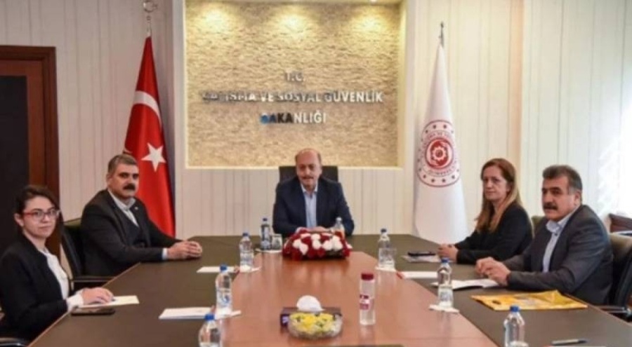 Bakan Bilgin, DİSK'in depremle ilgili sosyal politika önerilerine olumlu baktı