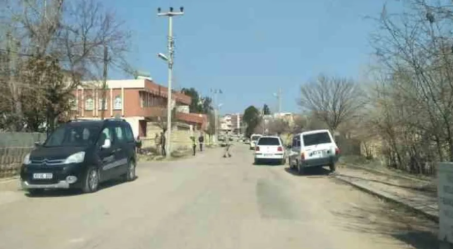 Akrabaların kavgasında kan aktı