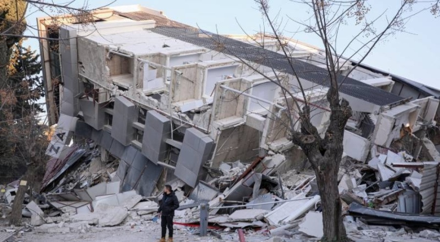 Samandağ Belediye Başkanı'ndan "İlk üç gün kaderimize terk edildik" açıklaması
