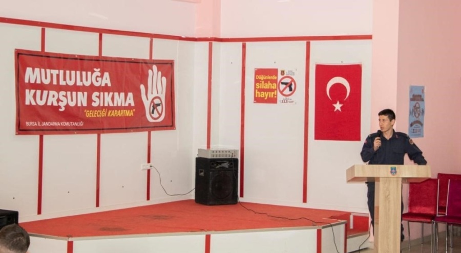 Bursa'da jandarmadan vatandaşlara seminer