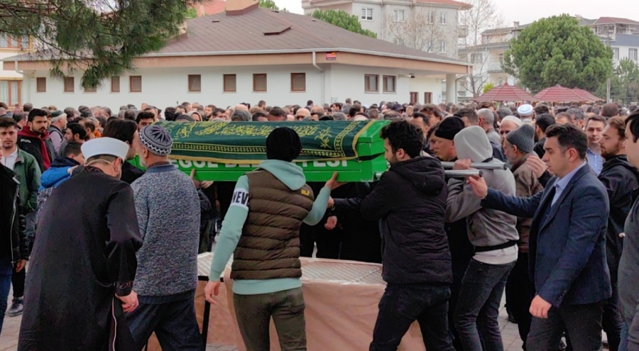 11'inci kattan düşen üniversiteli genç Bursa'da toprağa verildi