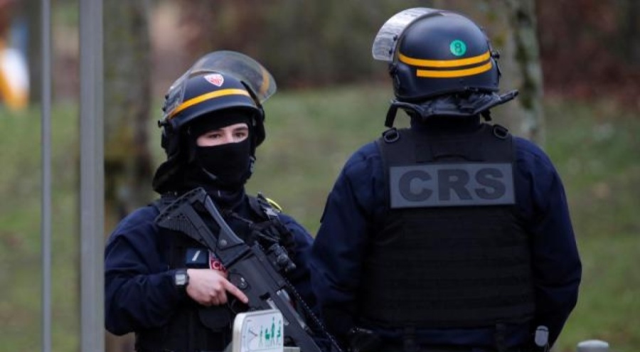 Manş Denizi kıyısında 850 kilogram kokain yakalandı