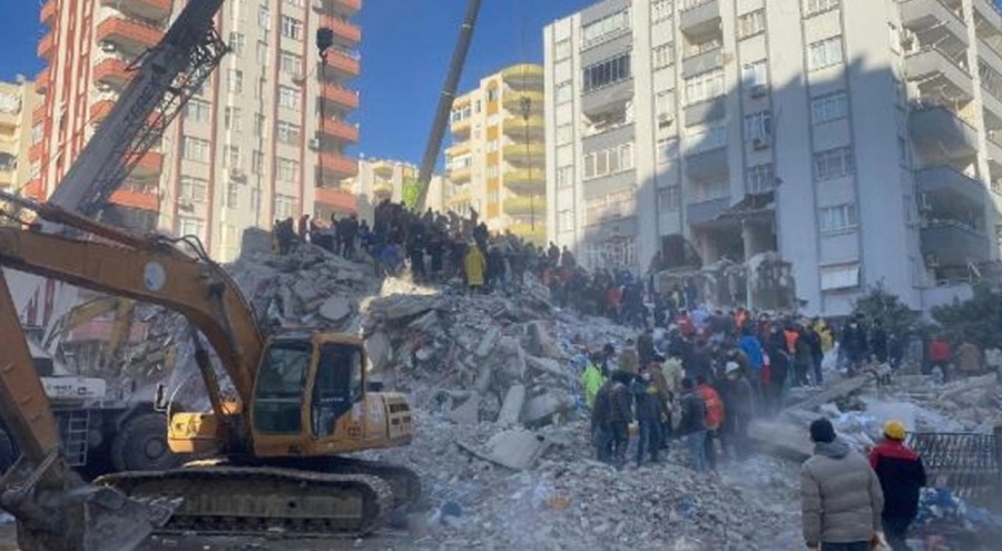 Deprem günü yurt dışına çıkan müteahhit:  Aile dostunu ziyaret etmek için gittim