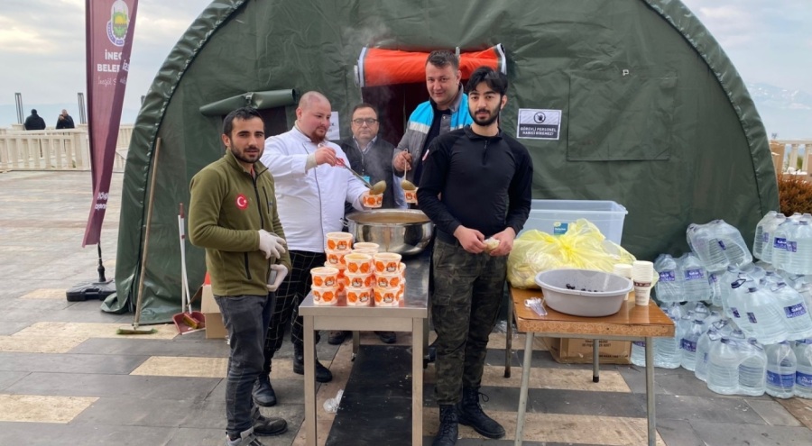 Bursa Gastro İnegöl şefleri günlük 11 bin kişiye sıcak yemek çıkarıyor