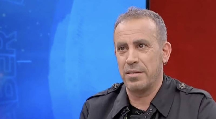 Haluk Levent'ten "Yazmaya başladım, en yakın zamanda okuyacaksınız" paylaşımı