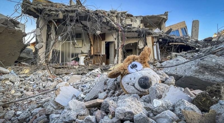 Sağlık Bakanı Koca'dan afetzede çocuklar için "Özel Çocuklar Destek Sistemi" duyurusu