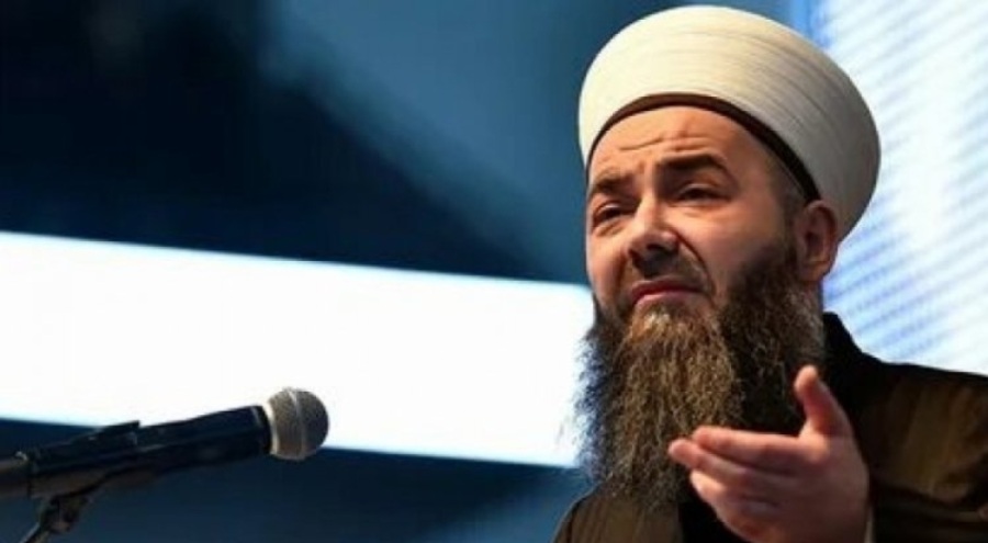 Cübbeli Ahmet'ten dinsiz çıkışı