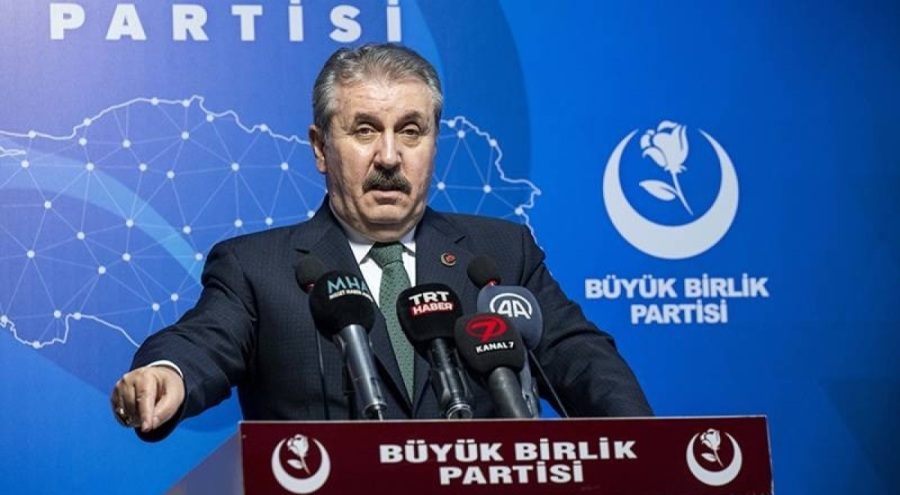 Destici'den Kızılay Başkanı Kerem Kınık'a istifa çağrısı