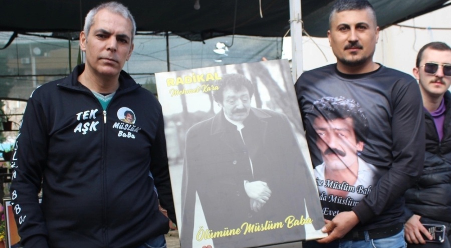 Müslüm Gürses ölüm yıl dönümünde anıldı