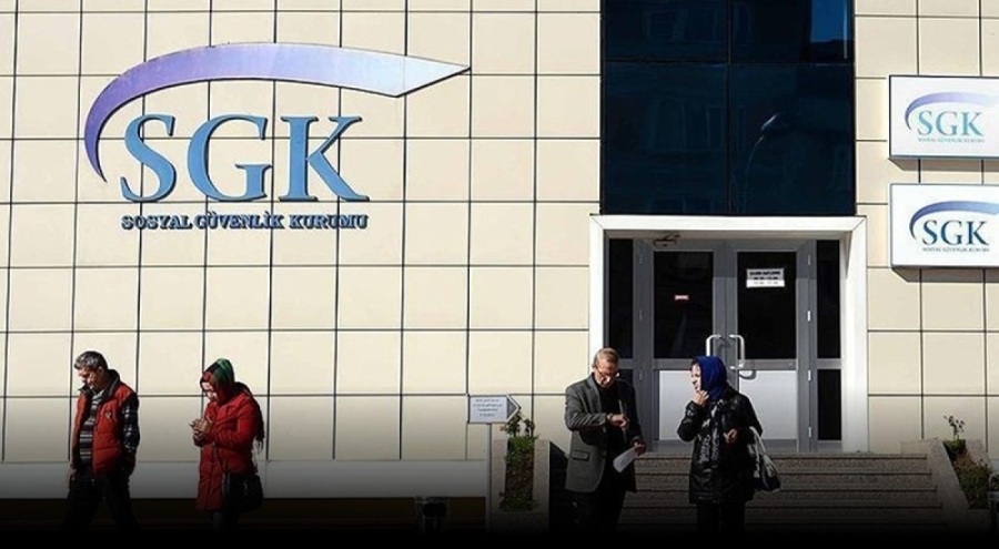 SGK, EYT düzenlemesi sonrası yoğun başvurular ile ilgili açıklamalarda bulundu