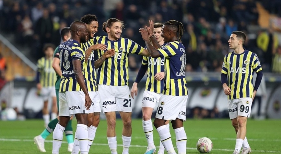 Fenerbahçe'de Yukatel Kayserispor maçının kamp kadrosu açıklandı