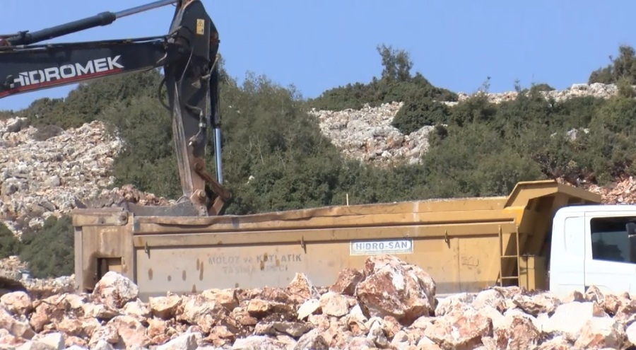 Yeni konutlar için ilk kazma vuruldu