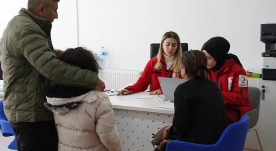 Kızılay'dan depremzedelere 70 milyon TL değerinde alışveriş kartı