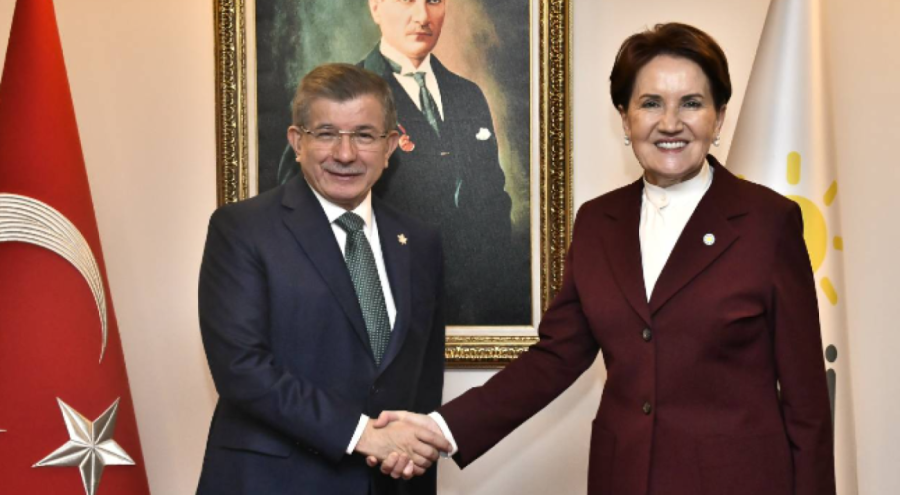 Davutoğlu: Bugüne kadar attığımız tüm imzaların arkasındayız