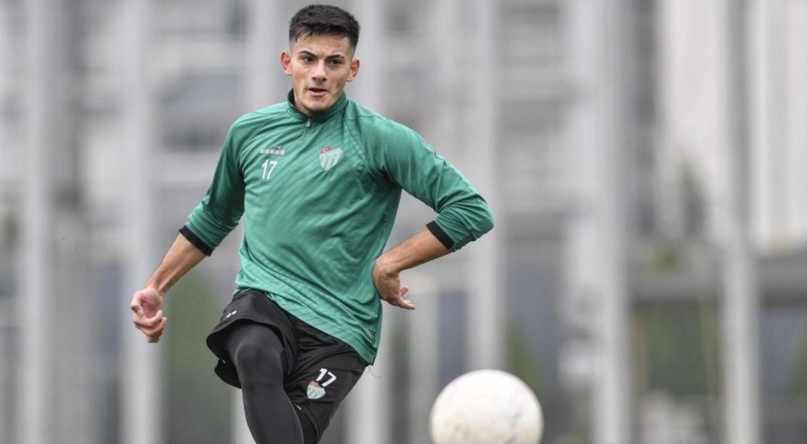 Bursaspor kampa girdi