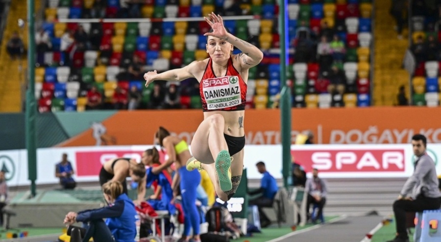 2023 Avrupa Salon Atletizm Şampiyonası'nda Tuğba Danışmaz'dan altın madalya