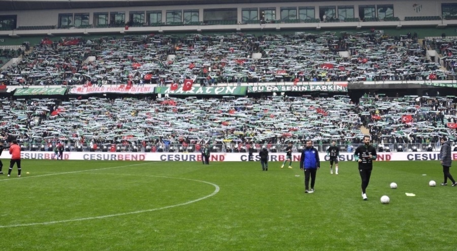 Gergin maçta zafer Bursaspor'un! 2-1