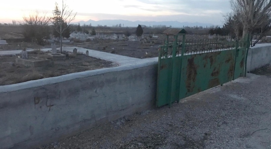 Mezarlıktaki toprağa gömülü cesetin sırrı çözüldü! Cani üvey ablanın sevgilisi çıktı