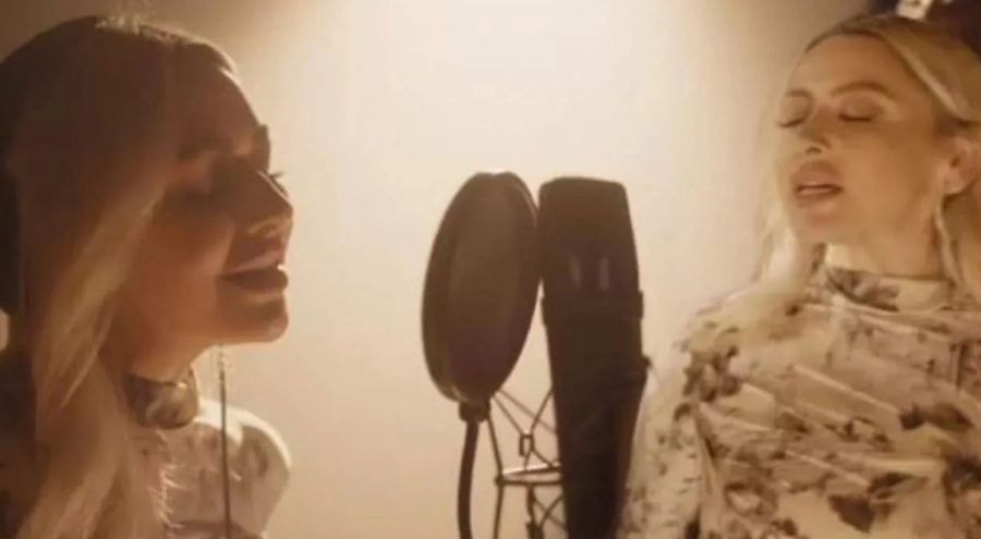 Belçika'nın afetzedeler için düzenlediği yardım kampanyasında Hadise'de yer aldı!