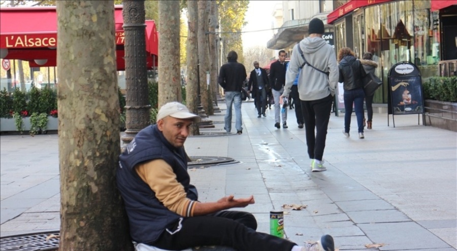 Fransa'da dar gelirli hanelere "gıda çeki" verilecek