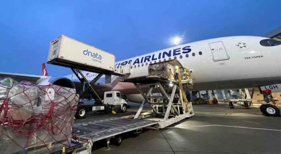 THY'nin 400'üncü uçağı yardım taşıdı