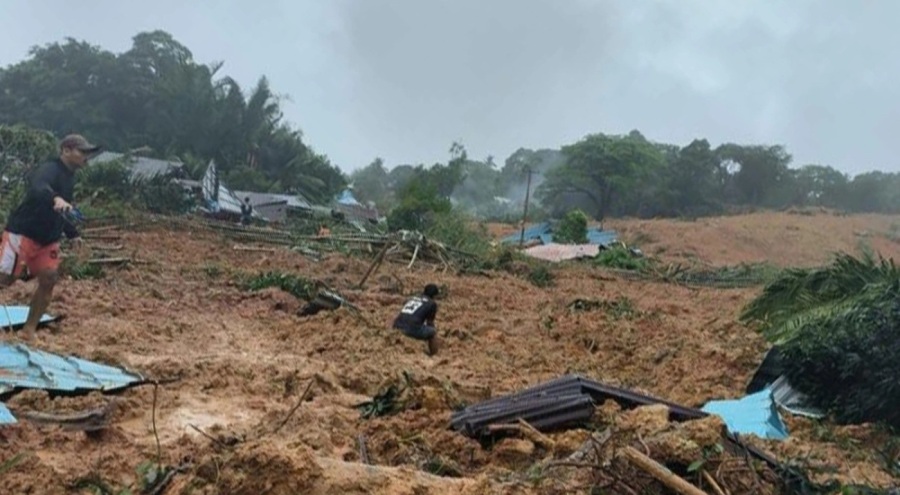 Endonezya'da toprak kayması yaşandı: 11 ölü, 50 kayıp