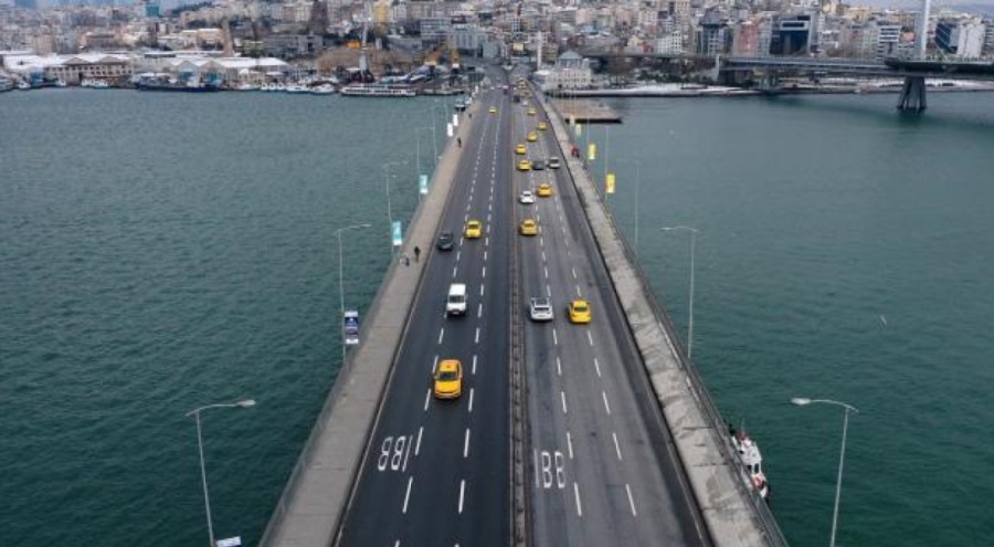 Atatürk ve Galata Köprüleri trafiğe kapatılacak