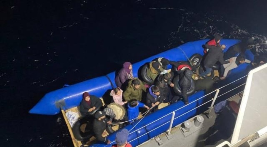 35 düzensiz göçmen kurtarıldı