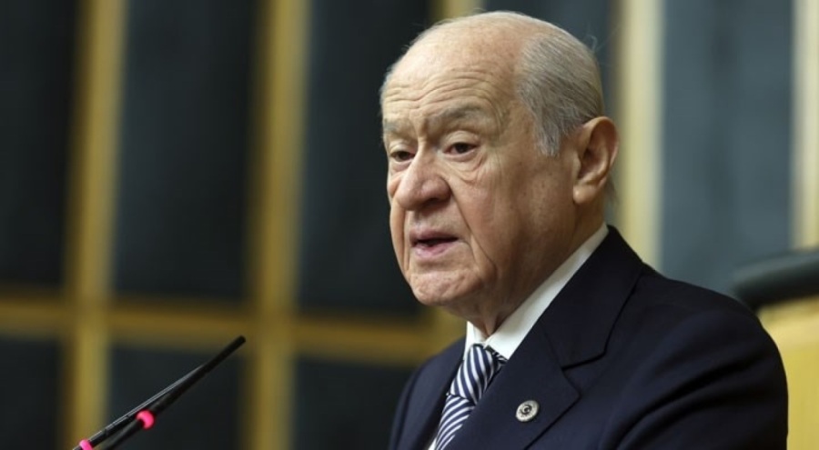 MHP lideri Bahçeli: Bursaspor taraftarlarını tebrik ediyorum