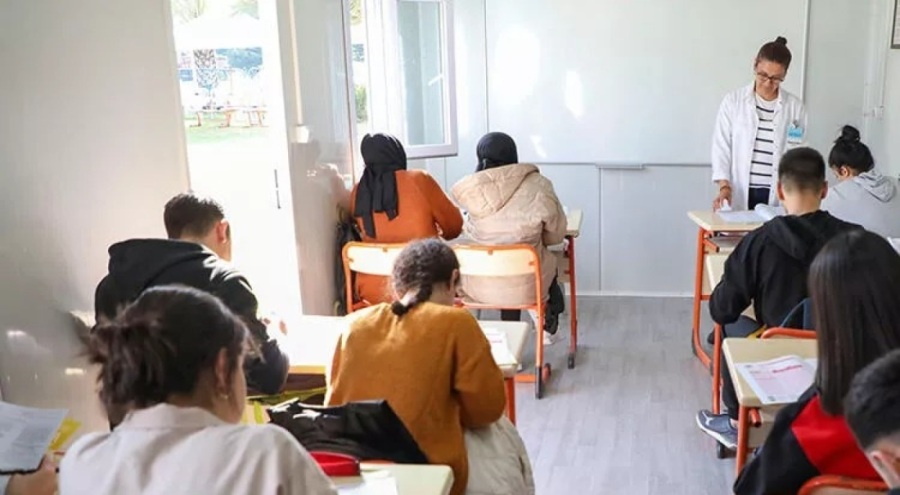 Depremzede çocuklar için 323 bin 675 'koruyucu aile' başvurusu