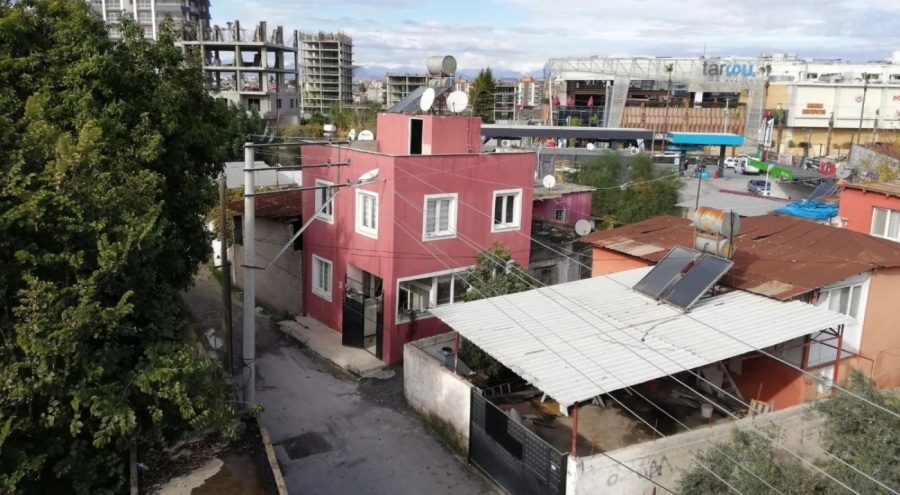 MİT gözetiminde 1 yıl  kazı yapılan 'gizemli ev'  6 milyon 750 bin liraya satışta!