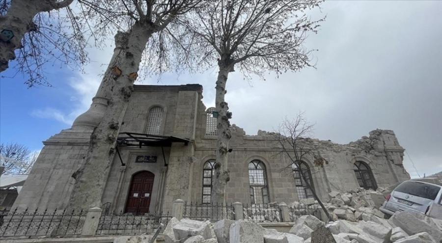 3 büyük deprem atlatan 180 yıllık cami son depremlere dayanamadı