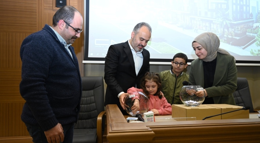 Bursa Yiğitler-Esenevler-75. Yıl Kentsel Dönüşüm Projesi'nde kura çekildi