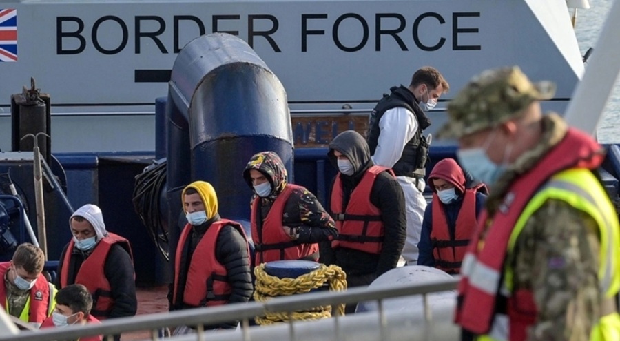 Göçmenler İngiltere'den adli inceleme olmaksızın sınır dışı edilecek