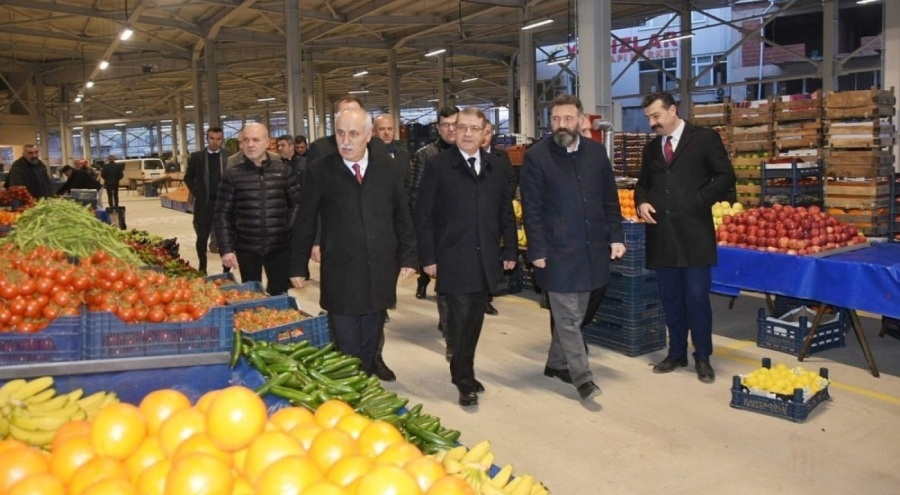 Bursa Yenişehir'de kapalı pazar yeri hizmete başladı
