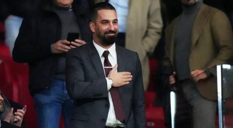 Arda Turan depremzedeler için sahaya çıkacak