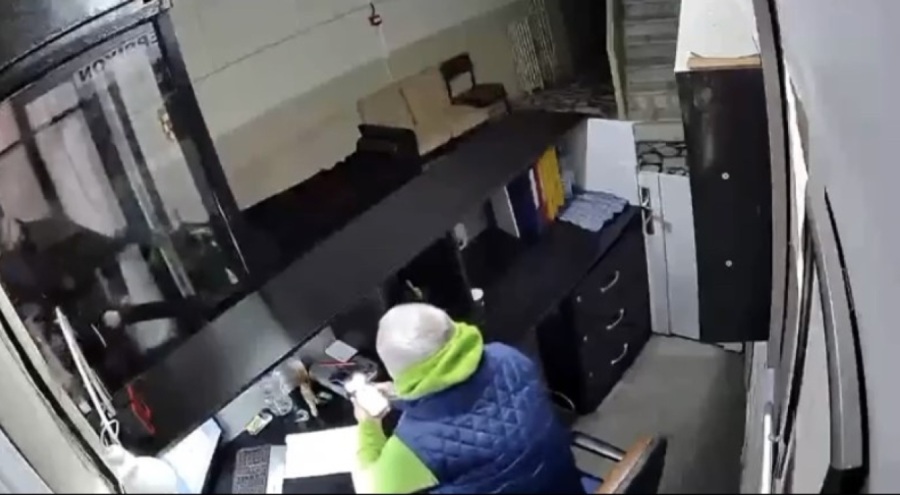Bursa'da müşteri olarak girdiği otelde telefon çaldı!