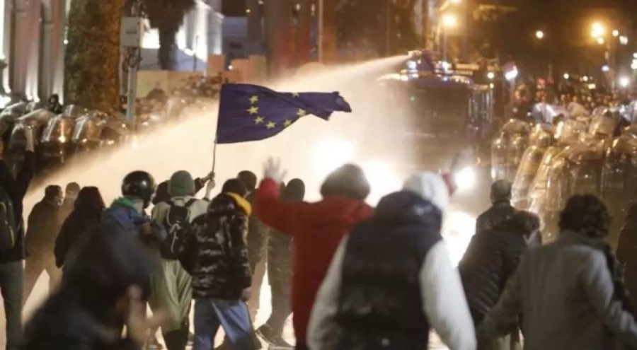 Gürcistan'da yabancı ajan yasa tasarısı geri çekildi