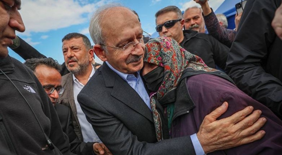 Kılıçdaroğlu deprem bölgesinde