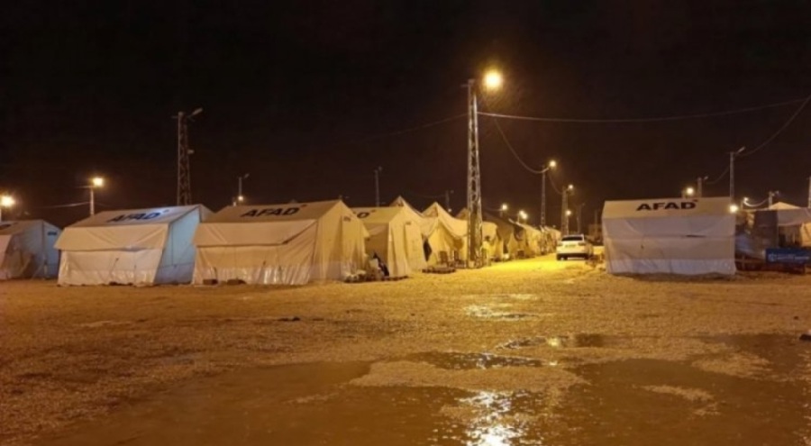 Meteoroloji'den afet bölgesindeki illere sağanak uyarısı