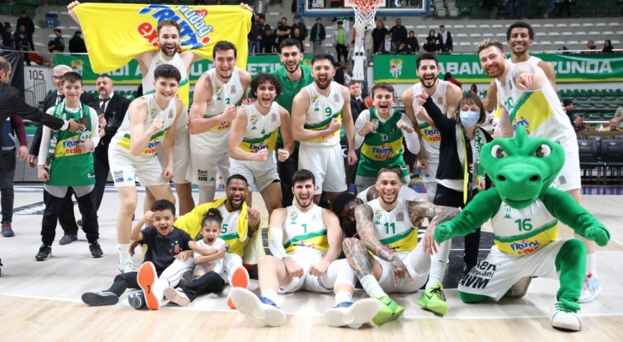 Frutti Extra Bursaspor, Aliağa Petkimspor'u 92-85 yendi