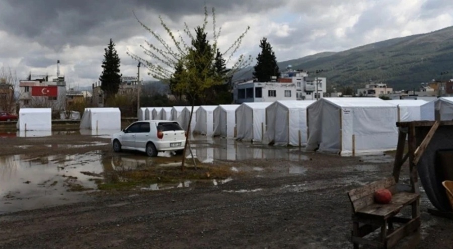 Deprem Bölgesinde kuvvetli rüzgar ve fırtına uyarısı