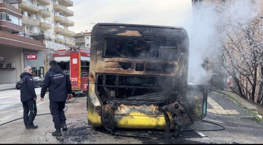 Bursa'da halk otobüsü küle döndü