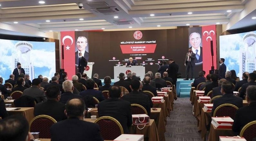 Bahçeli, MHP'li belediye başkanlarını kampa alacak