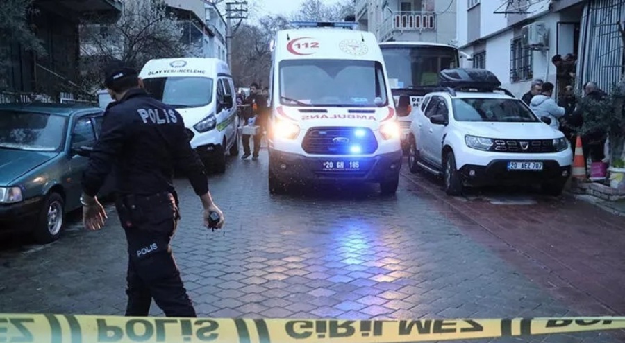 15 yaşındaki kızının gözü önünde eşini vurdu