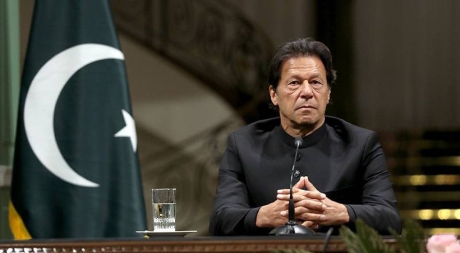 Pakistan'da eski Başbakan hakkında iki ayrı tutuklama kararı çıktı