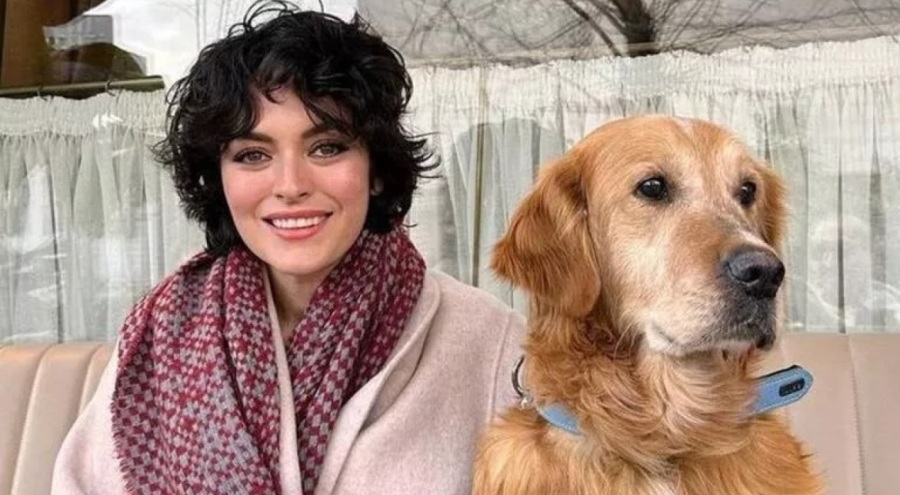 Ezgi Mola depremzede köpeği sahiplendi