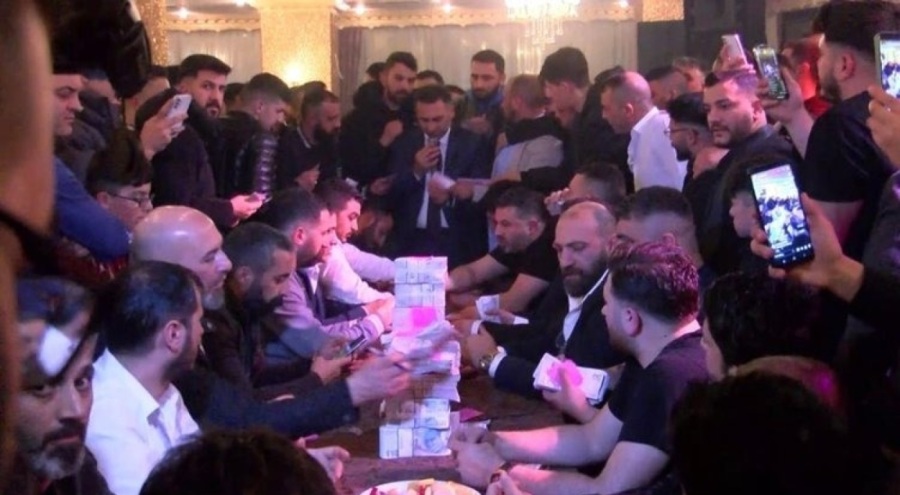 Sünnet düğününde toplanan paranın miktarı dudak uçuklattı: Paralar bavullarla çıkarıldı!