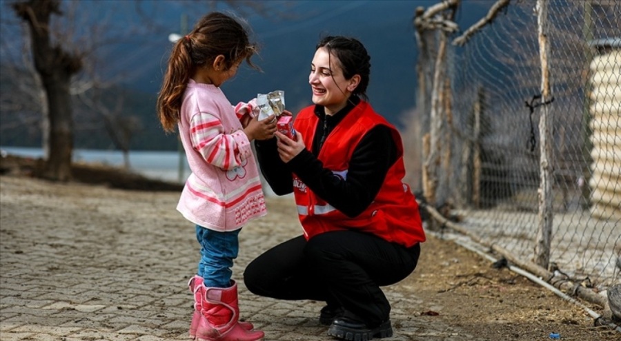 Sivil Toplum Kuruluşları'nın deprem bölgesindeki çalışmaları devam ediyor